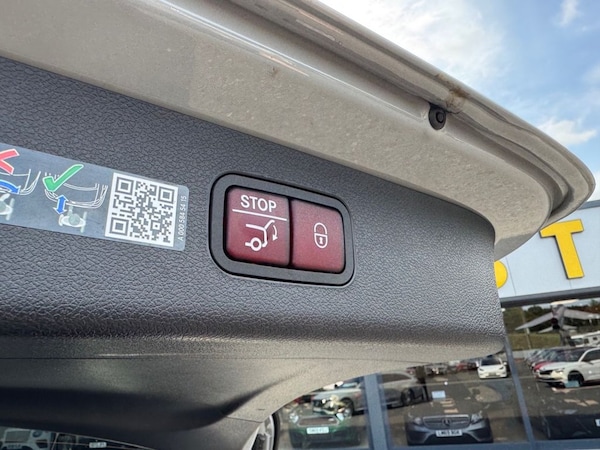 Used Mercedes-Benz E Class 2024 for sale - 75642238: Photo 28