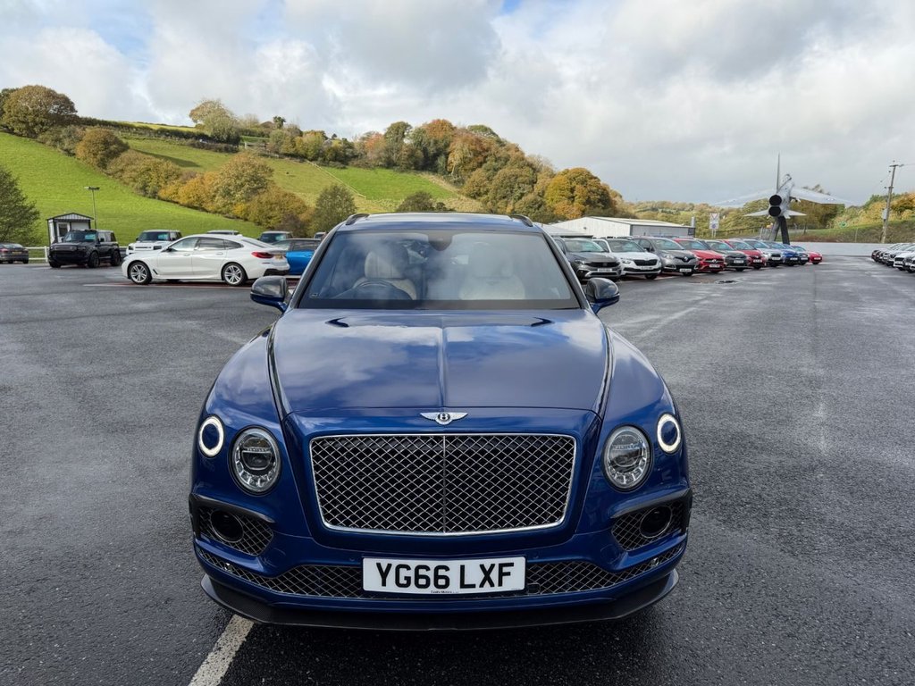 Used Bentley Bentayga 2016 for sale - 76604489: Photo 2