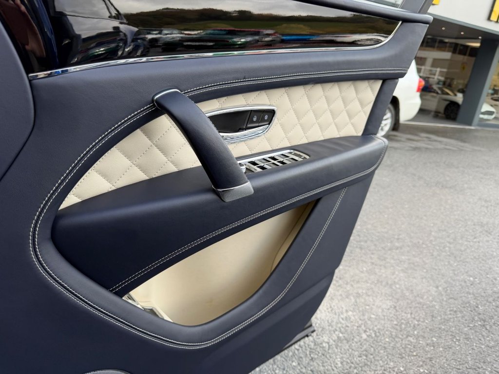 Used Bentley Bentayga 2016 for sale - 76604489: Photo 43