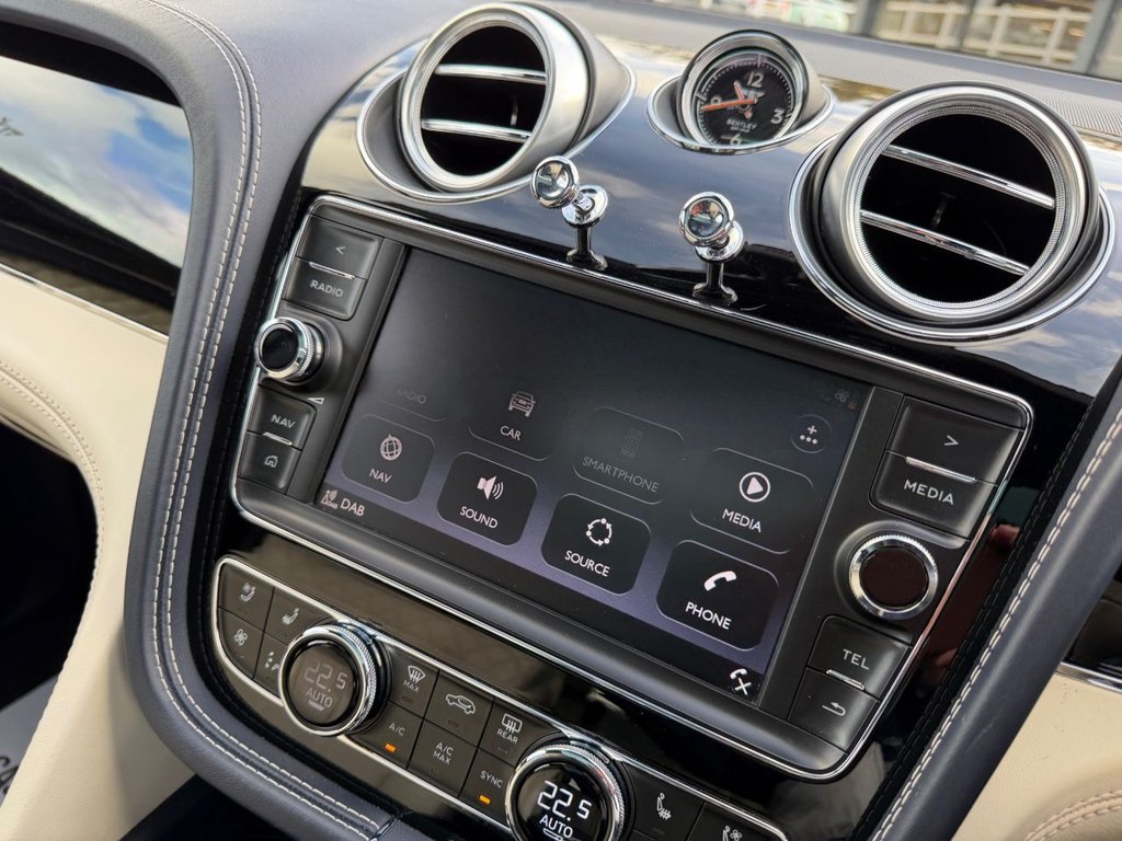 Used Bentley Bentayga 2016 for sale - 76604489: Photo 50