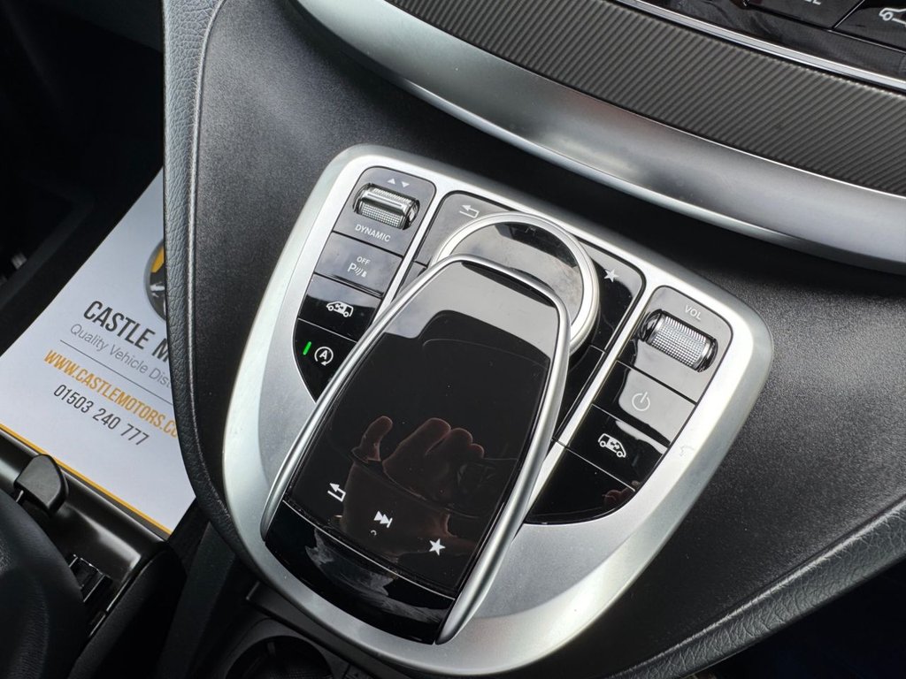 Used Mercedes-Benz V-Class 2019 for sale - 77250134: Photo 41