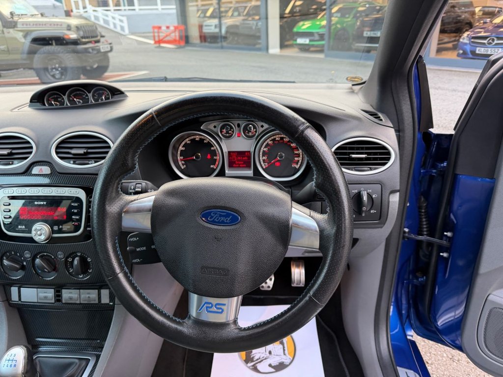 Used Ford Focus 2010 for sale - 77048915: Photo 9