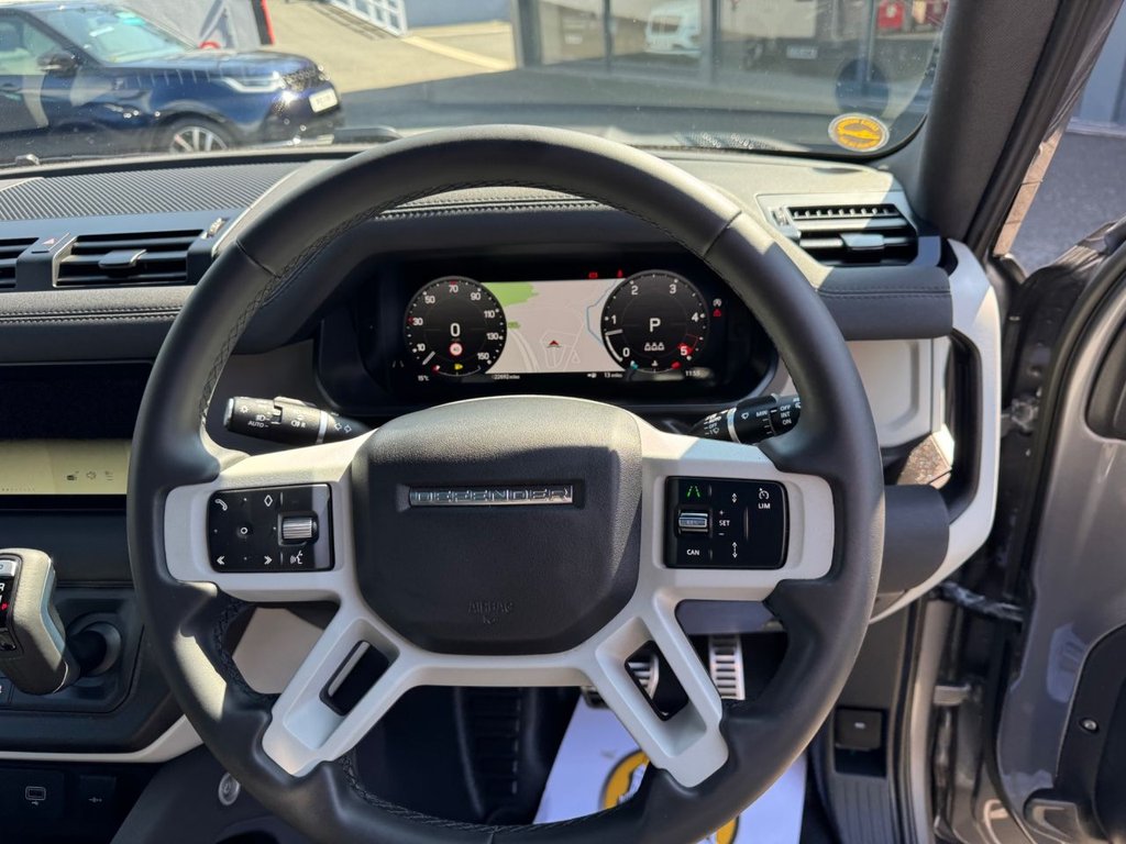 Used Land Rover Defender 2023 for sale - 76105758: Photo 14