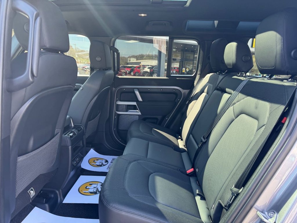 Used Land Rover Defender 2023 for sale - 76105758: Photo 22