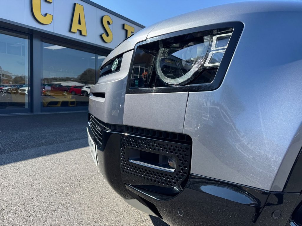 Used Land Rover Defender 2023 for sale - 76105758: Photo 33