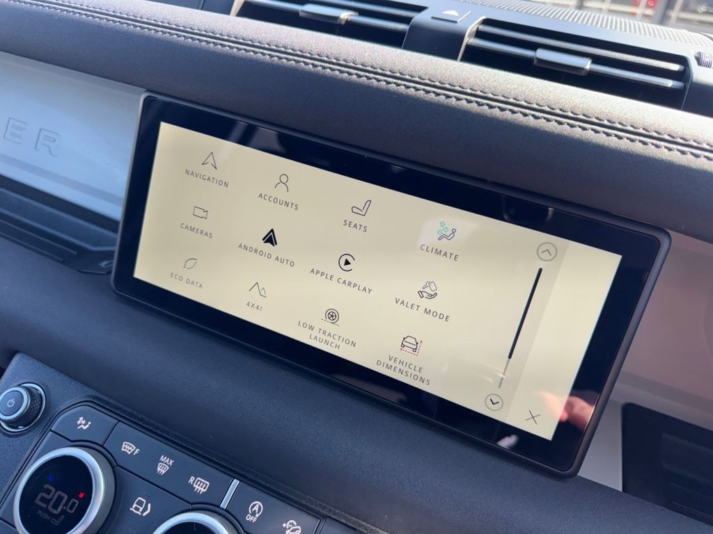 Used Land Rover Defender 2023 for sale - 76105758: Photo 42