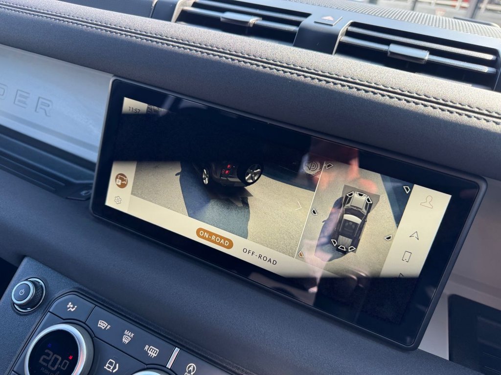 Used Land Rover Defender 2023 for sale - 76105758: Photo 43