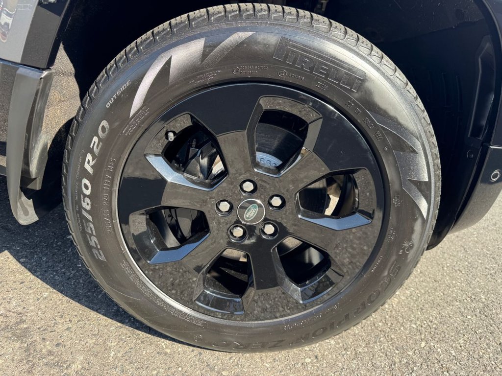 Used Land Rover Defender 2023 for sale - 76105758: Photo 47