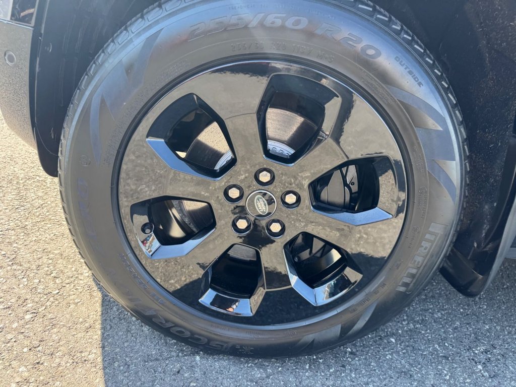 Used Land Rover Defender 2023 for sale - 76105758: Photo 48