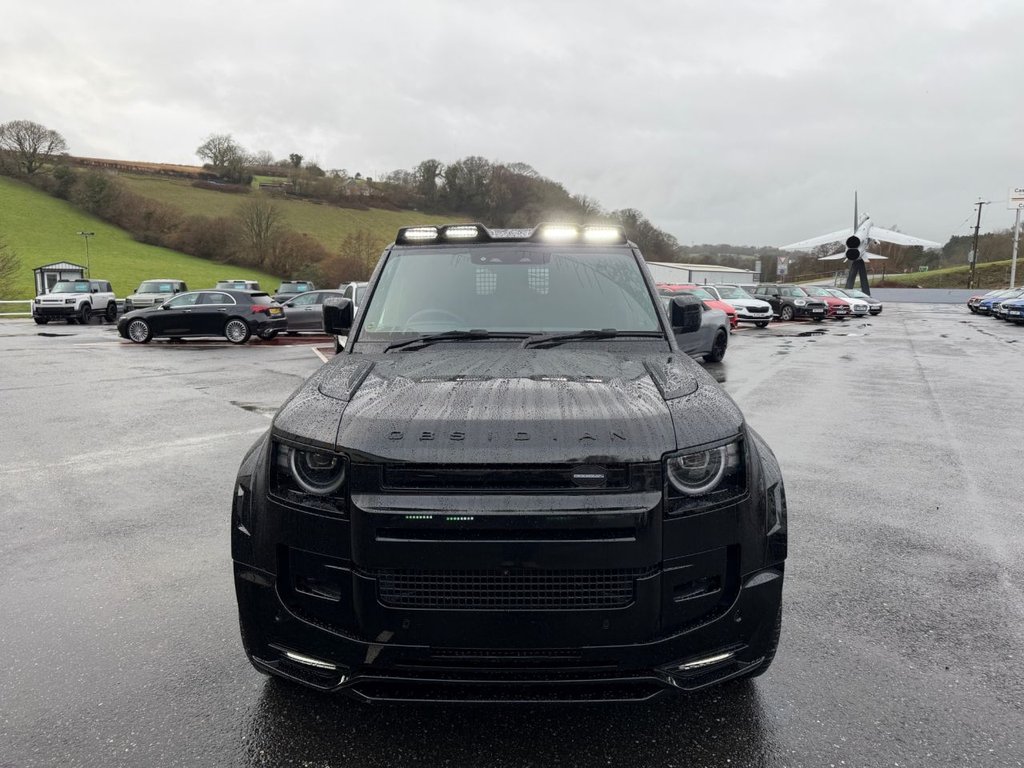 Used Land Rover Defender 110 2026 for sale - 77594023: Photo 2