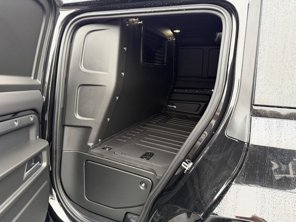 Used Land Rover Defender 110 2026 for sale - 77594023: Photo 20