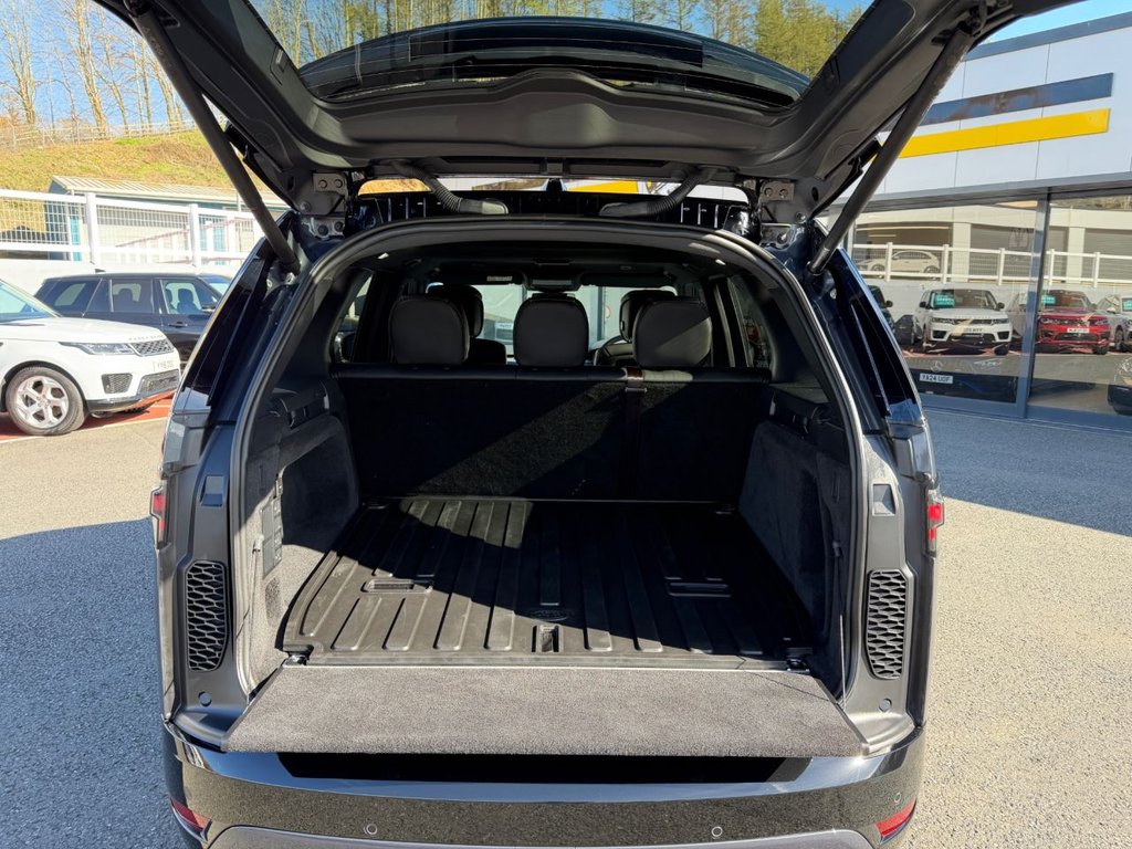 Used Land Rover Discovery 2025 for sale - 77919879: Photo 18