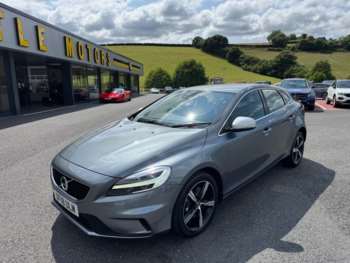 Used Volvo V40 2018 for sale - 75149902: Photo