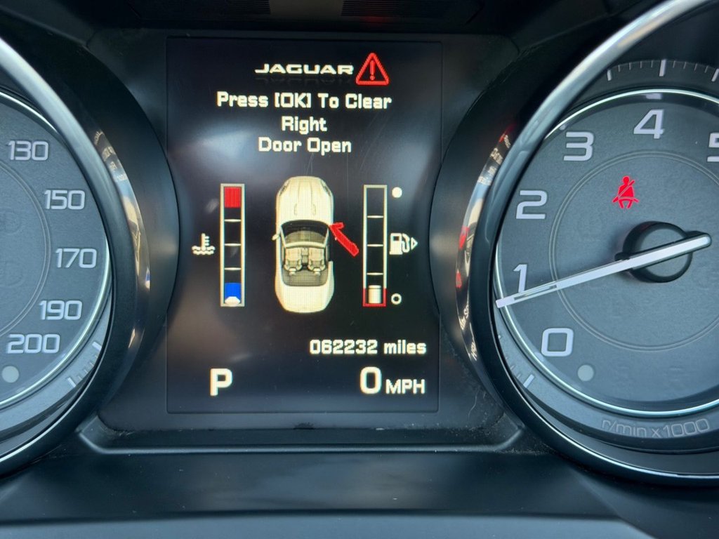 Used Jaguar F-Type 2013 for sale - 77006977: Photo 15