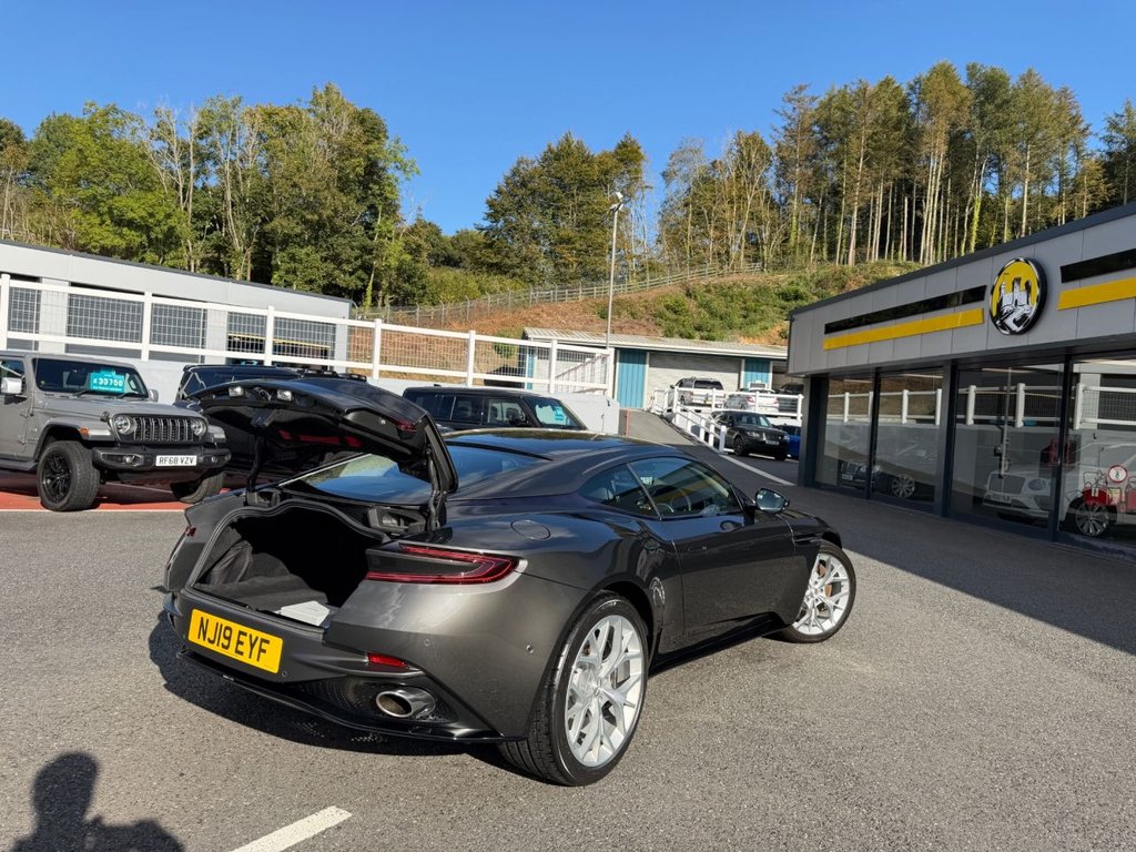Used Aston Martin DB11 2019 for sale - 77408468: Photo 14