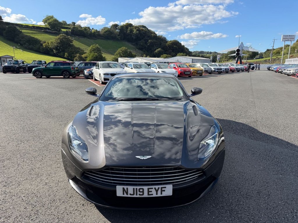 Used Aston Martin DB11 2019 for sale - 77408468: Photo 2