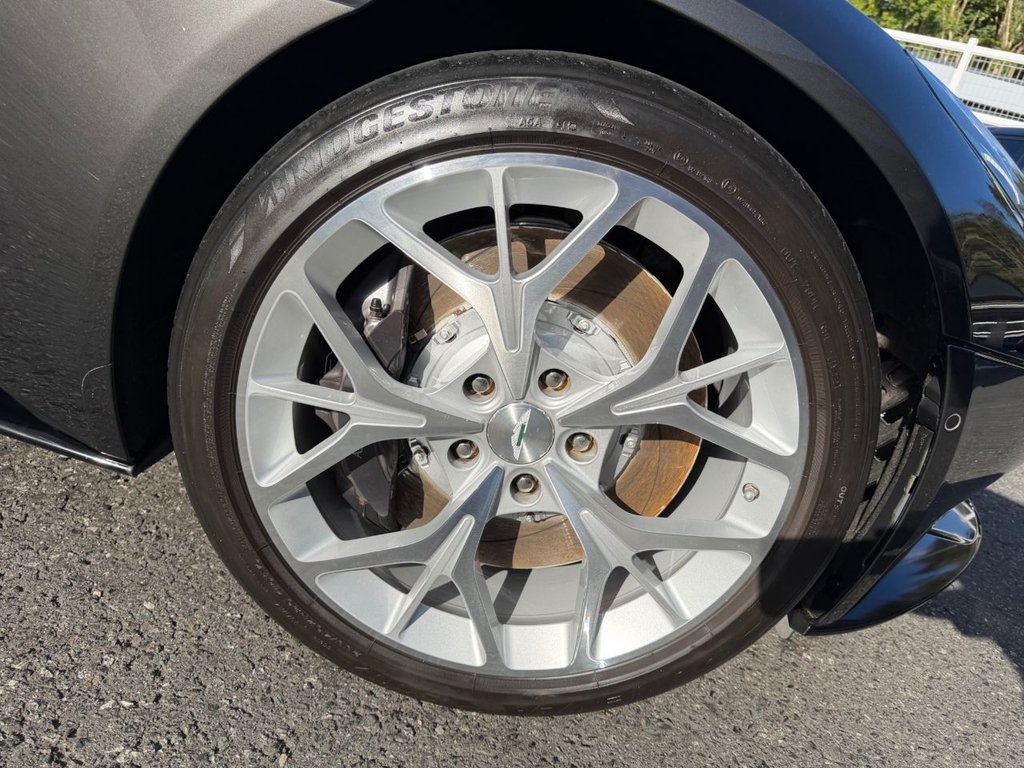 Used Aston Martin DB11 2019 for sale - 77408468: Photo 40