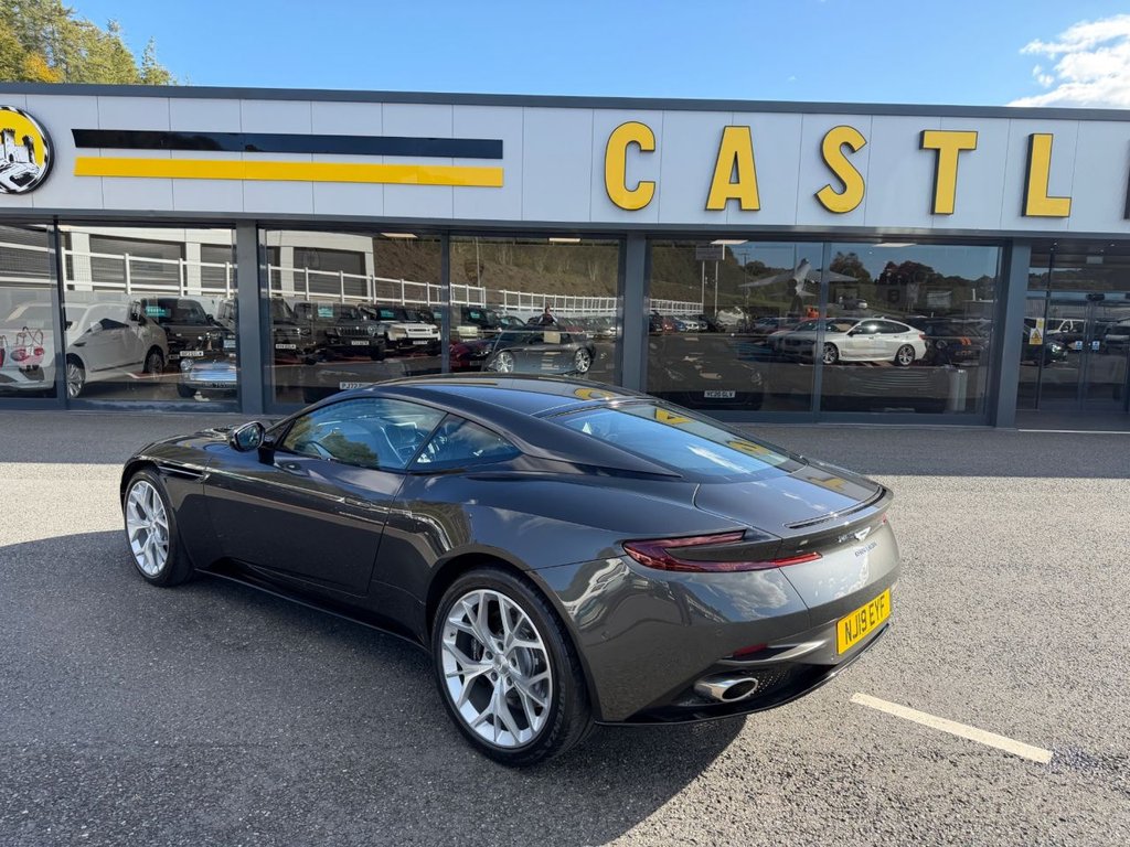Used Aston Martin DB11 2019 for sale - 77408468: Photo 5