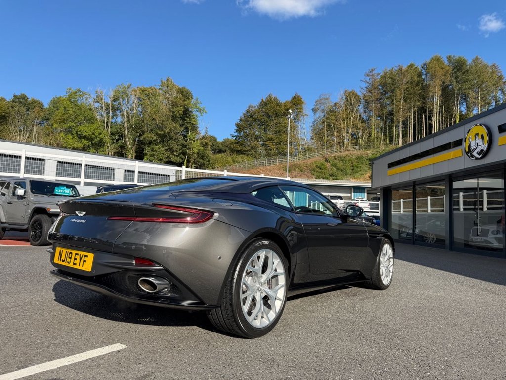 Used Aston Martin DB11 2019 for sale - 77408468: Photo 6