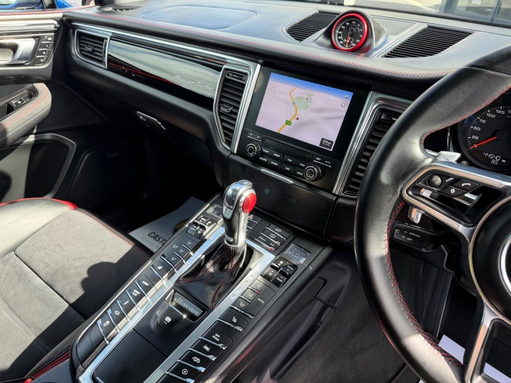 Used Porsche Macan 2018 for sale - 78016779: Photo 15