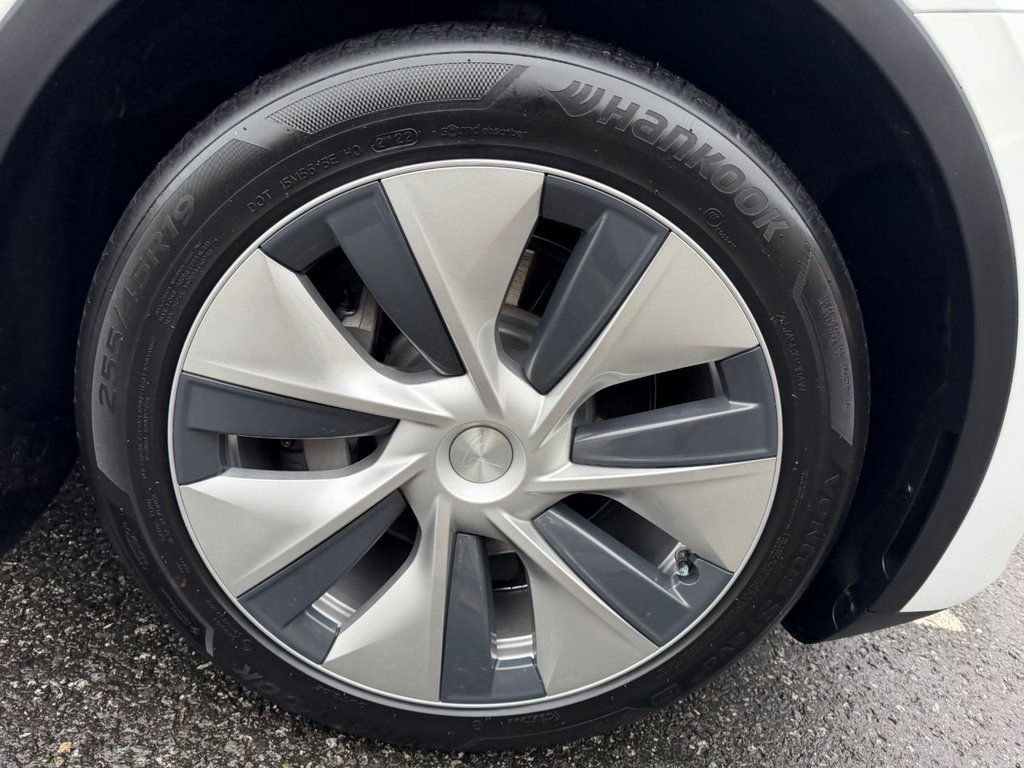 Used Tesla Model Y 2022 for sale - 77327667: Photo 32