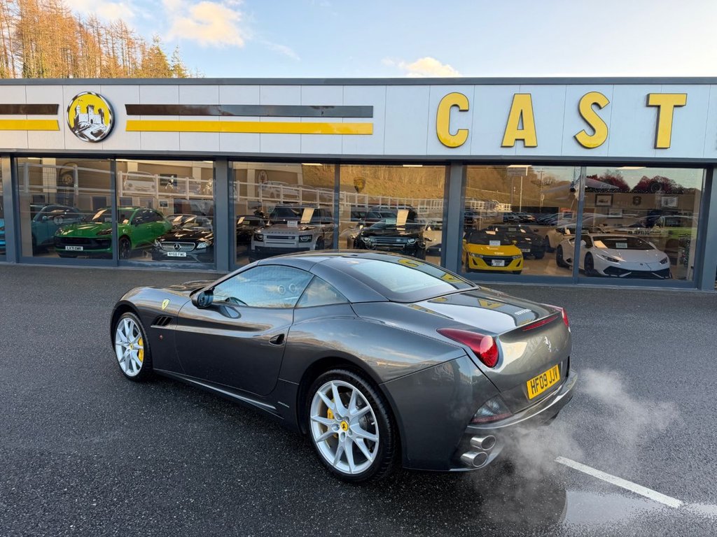 Used Ferrari California 2009 for sale - 76950227: Photo 5
