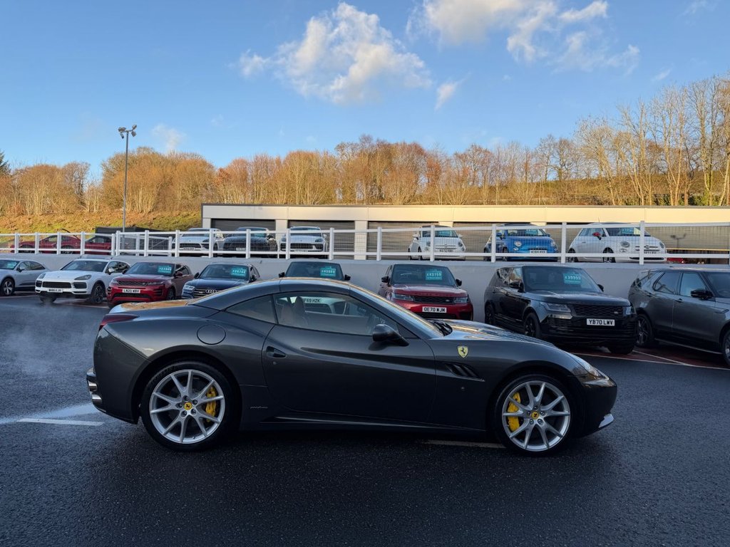Used Ferrari California 2009 for sale - 76950227: Photo 7