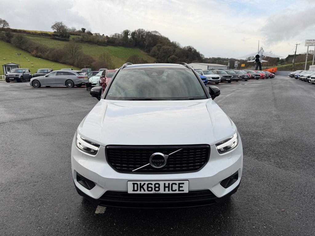 Used Volvo XC40 2018 for sale - 76820358: Photo 2