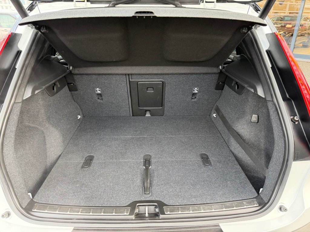 Used Volvo XC40 2018 for sale - 76820358: Photo 25