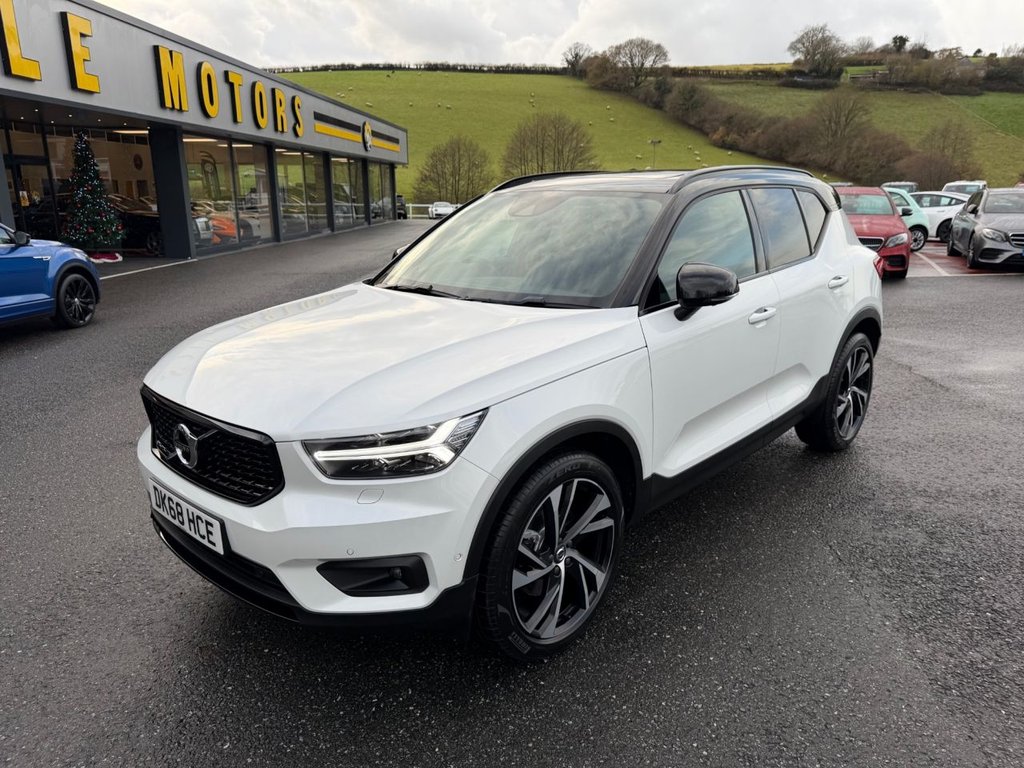 Used Volvo XC40 2018 for sale - 76820358: Photo 3