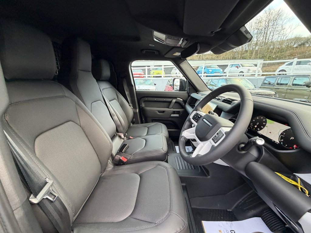 Used Land Rover Defender 110 2026 for sale - 77355873: Photo 13