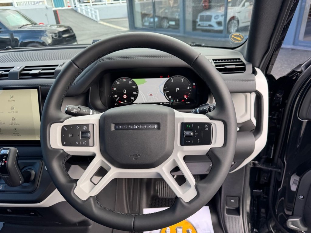 Used Land Rover Defender 2025 for sale - 76665604: Photo 14