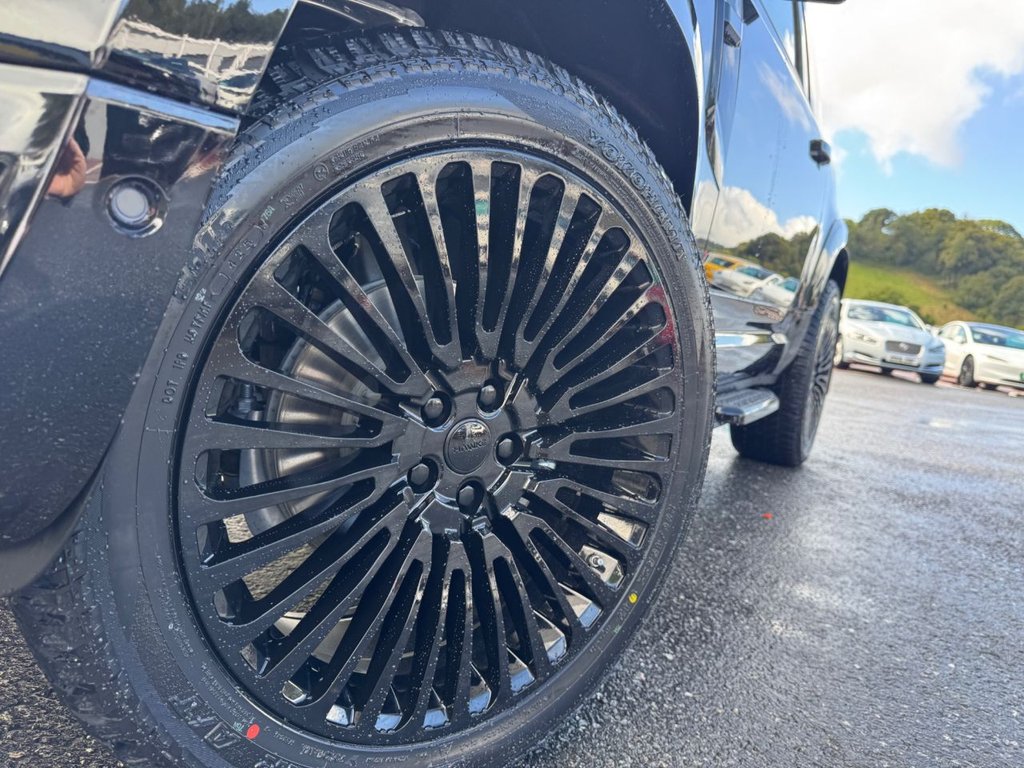 Used Land Rover Defender 2025 for sale - 76665604: Photo 27