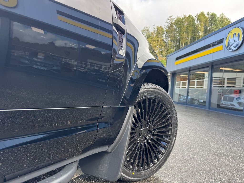 Used Land Rover Defender 2025 for sale - 76665604: Photo 30