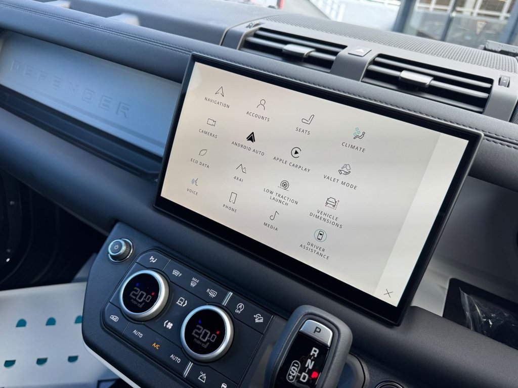 Used Land Rover Defender 2025 for sale - 76665604: Photo 34