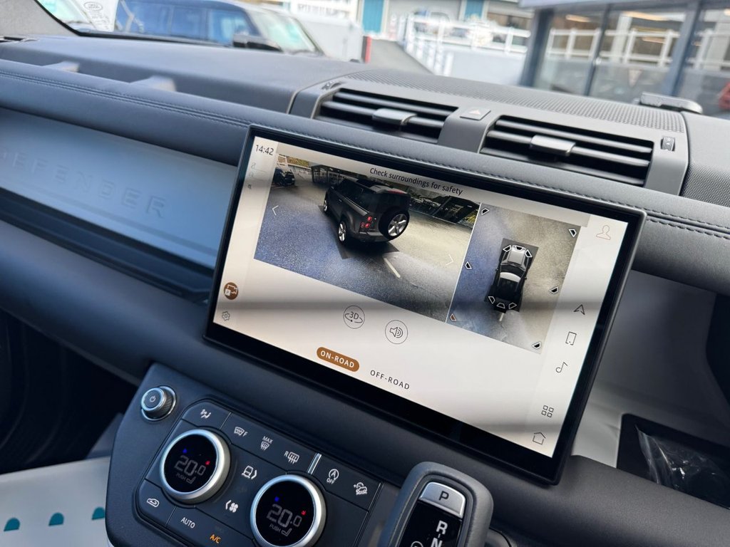 Used Land Rover Defender 2025 for sale - 76665604: Photo 35