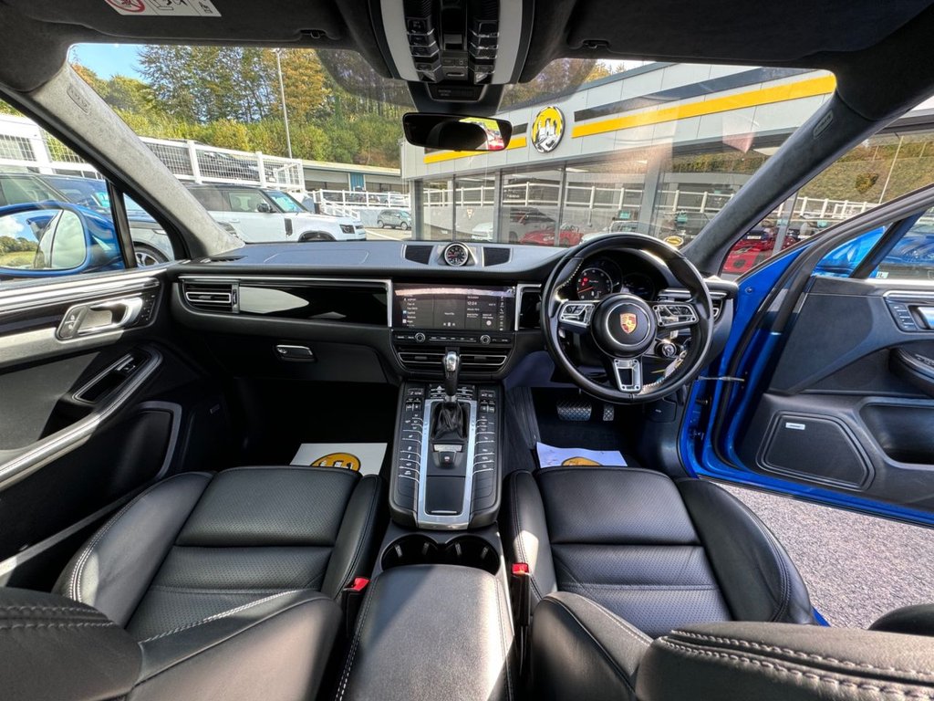 Used Porsche Macan 2020 for sale - 77879351: Photo 12