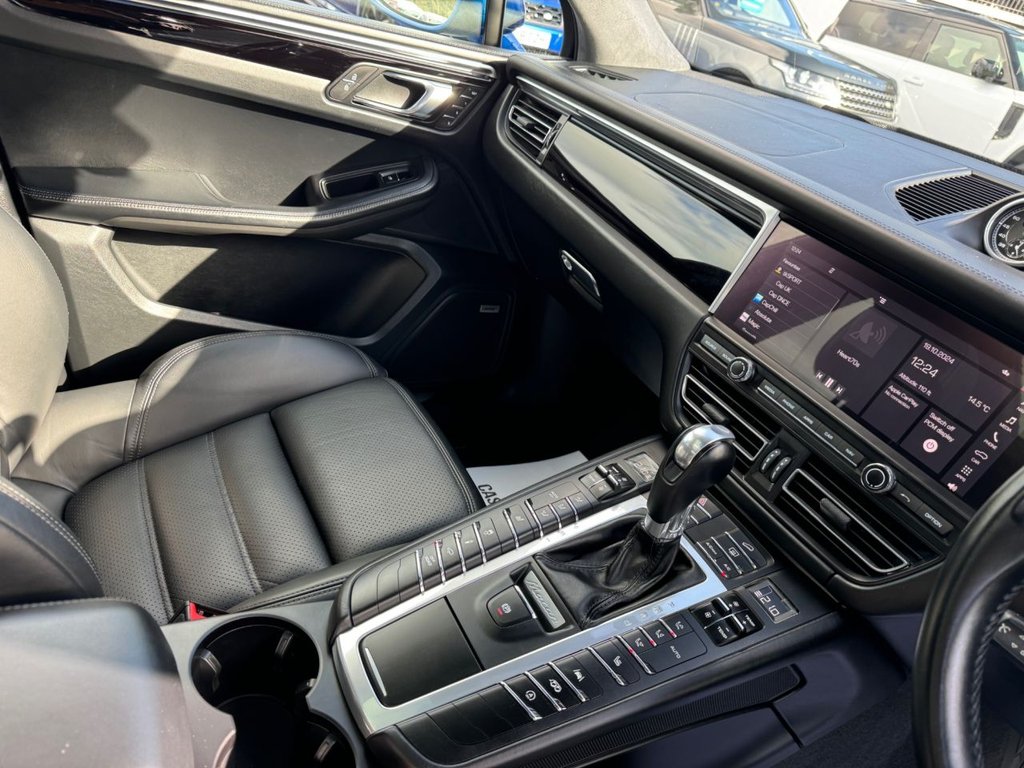 Used Porsche Macan 2020 for sale - 77879351: Photo 15