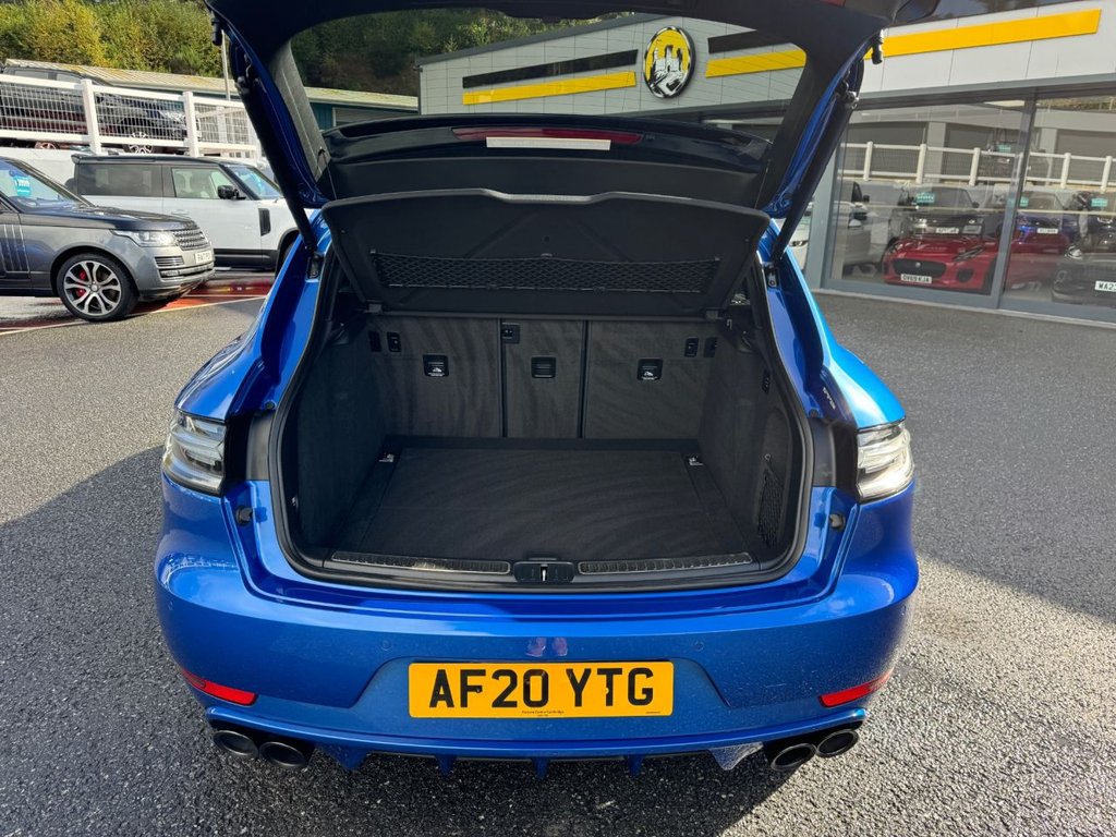 Used Porsche Macan 2020 for sale - 77879351: Photo 19