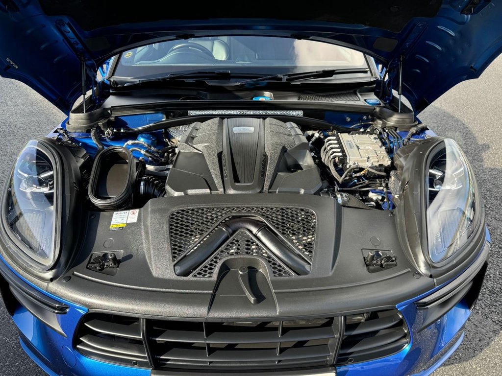 Used Porsche Macan 2020 for sale - 77879351: Photo 27