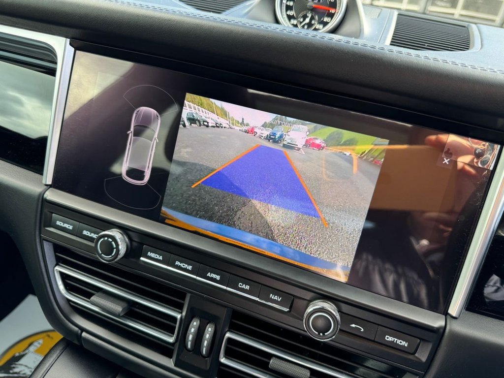 Used Porsche Macan 2020 for sale - 77879351: Photo 41