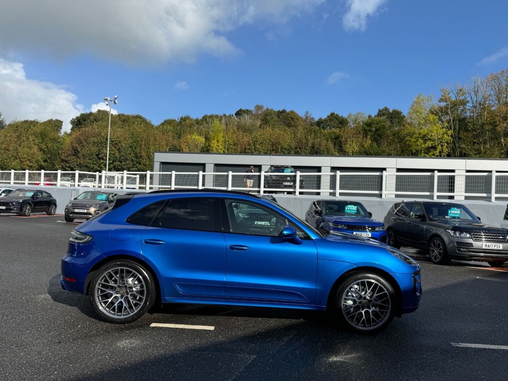 Used Porsche Macan 2020 for sale - 77879351: Photo 7