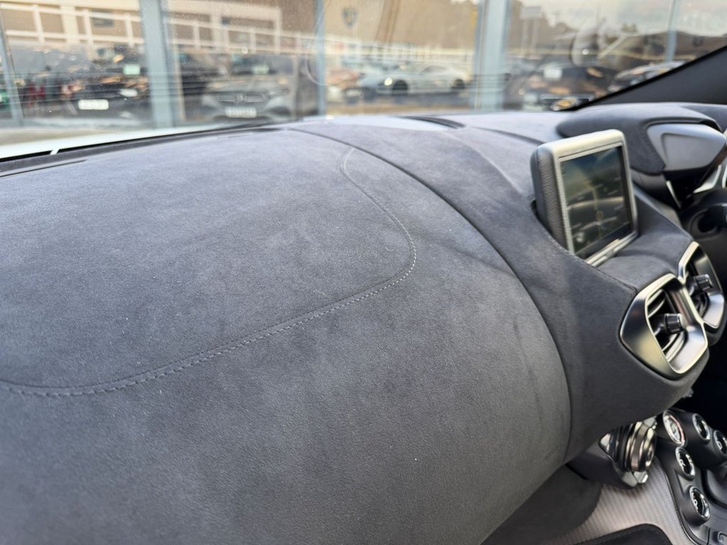 Used Aston Martin Vantage 2018 for sale - 76376271: Photo 19