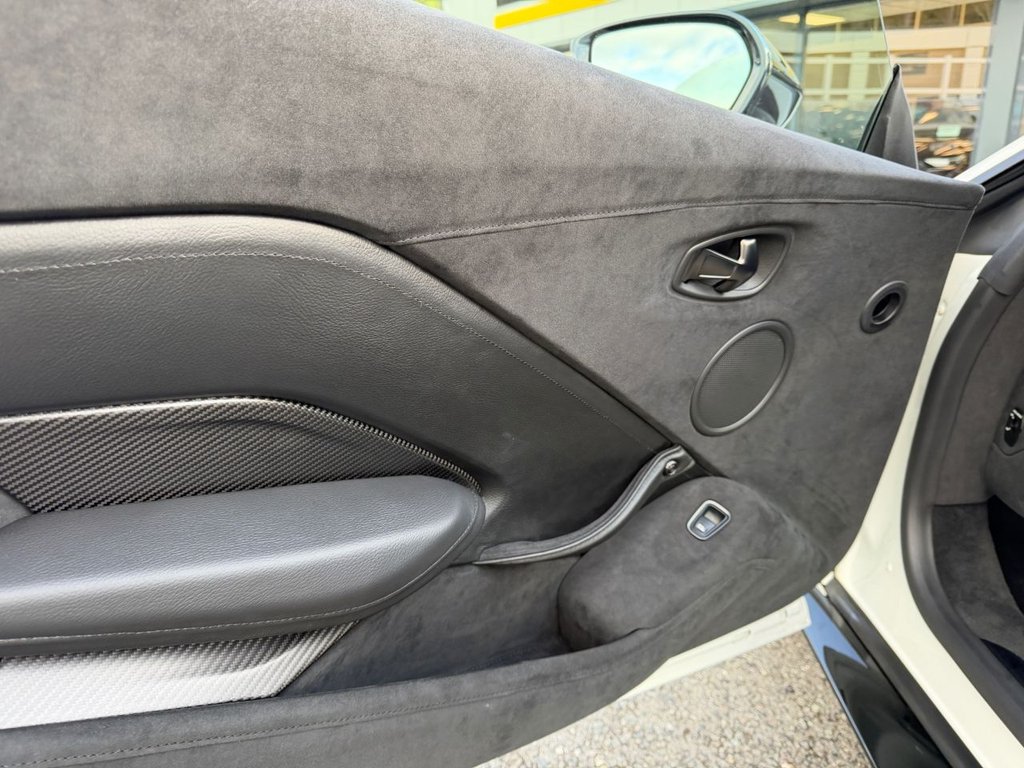 Used Aston Martin Vantage 2018 for sale - 76376271: Photo 20