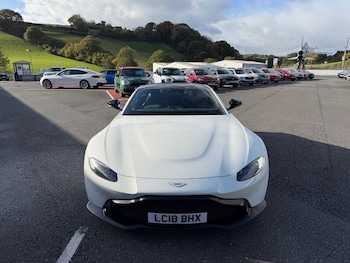 Used Aston Martin Vantage 2018 for sale - 76376271: Photo