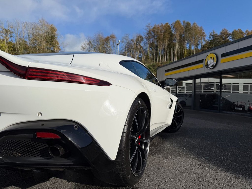Used Aston Martin Vantage 2018 for sale - 76376271: Photo 35