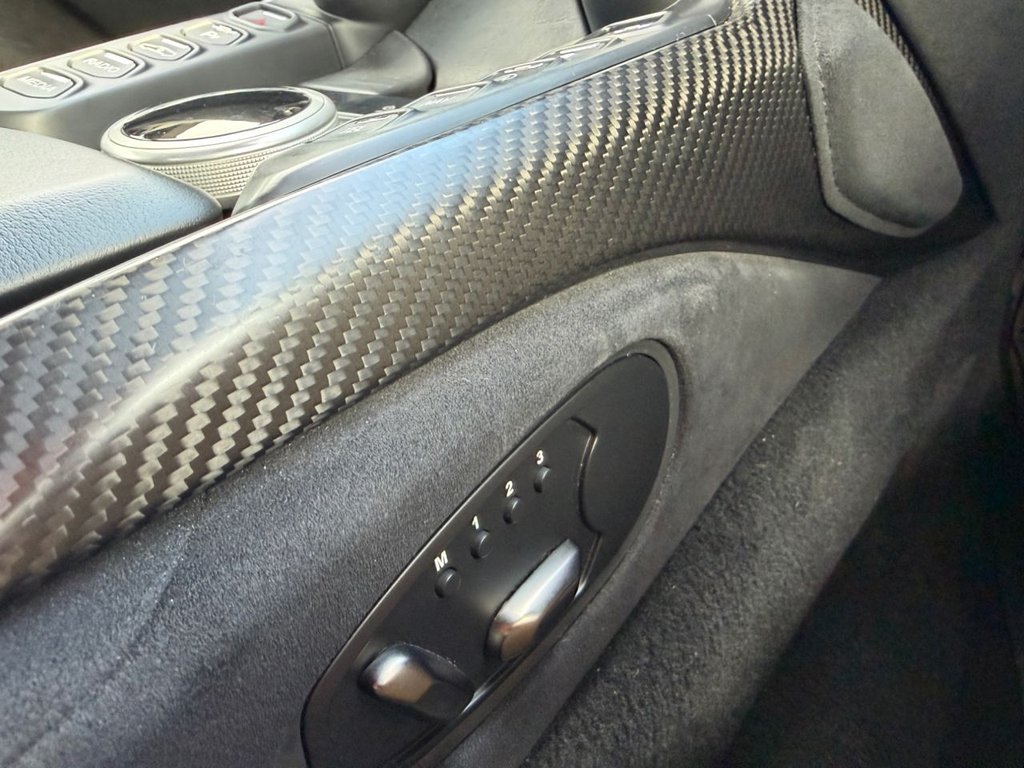 Used Aston Martin Vantage 2018 for sale - 76376271: Photo 38