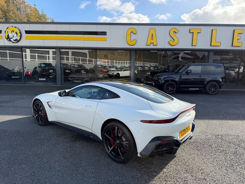 Used Aston Martin Vantage 2018 for sale - 76376271: Photo 5