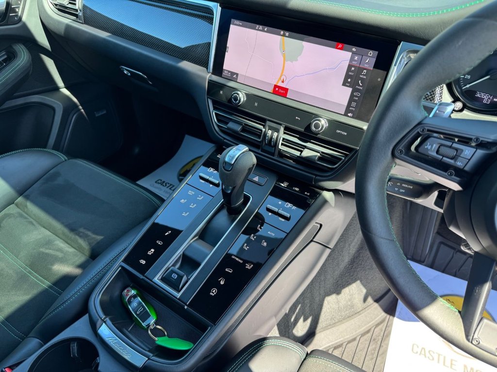 Used Porsche Macan 2021 for sale - 76454214: Photo 17