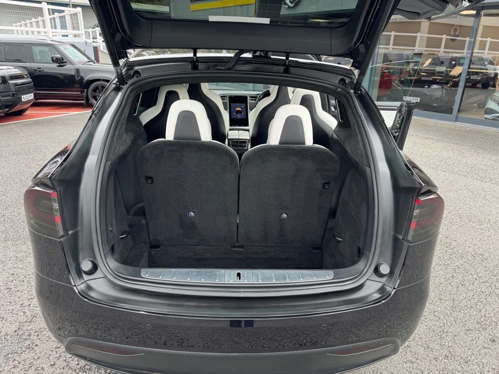 Used Tesla Model X 2017 for sale - 76496037: Photo 19